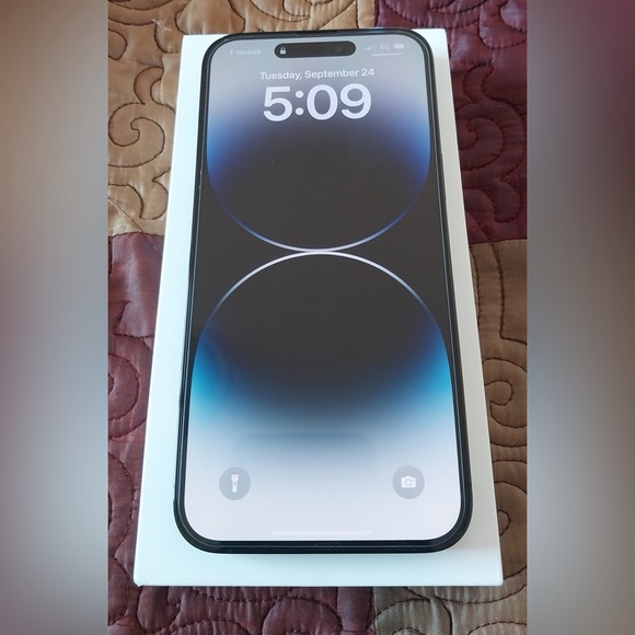 Apple iPhone 14 Pro Max - 128GB - Space Black - - Picture 3 of 9